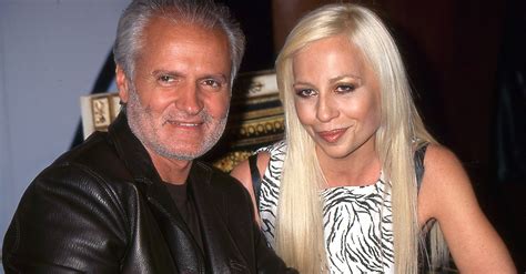 alessandro versace related to gianni|gianni versace parents.